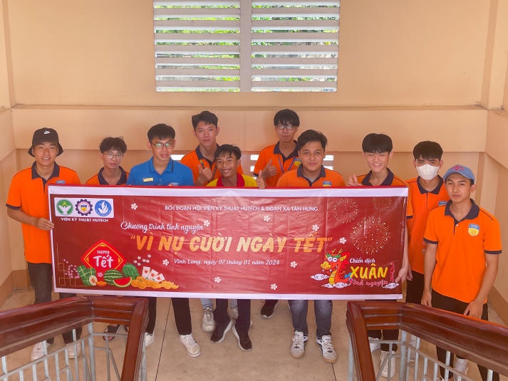 13WIN13 Engineering students bring joy to Tet Holiday with enthusiastic volunteer efforts 59