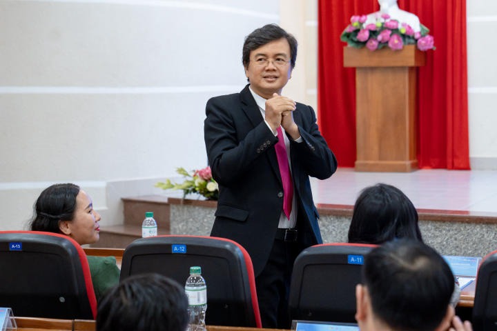 Nhóm Tải app 13Win Khoa Tài chính - Thương mại trở thành Tân Quán quân 13WIN13 Startup Wings 2023 44