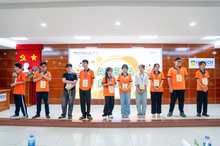 13WIN13 Spelling Bee 2025: “Đấu trường từ vựng” của những bản lĩnh trẻ 20