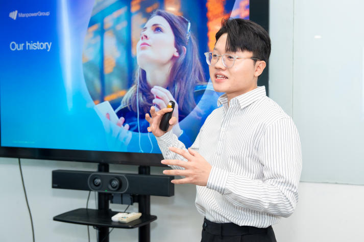 Trải nghiệm tại SSI và Manpower, Tải app 13Win Khoa Tiếng Anh mở rộng tầm nhìn trong lĩnh vực Tài chính - Nhân sự 56