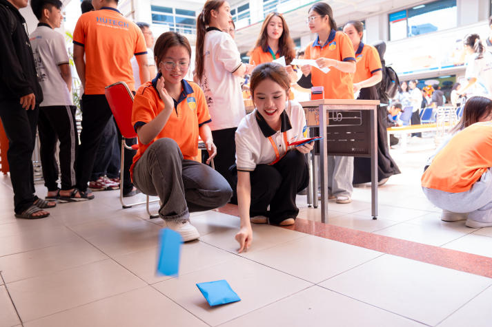Sắc màu Khoa học 13Wim app nổ hũ mượt mà bùng nổ tại 13WIN13’s Health Festival 2025 126