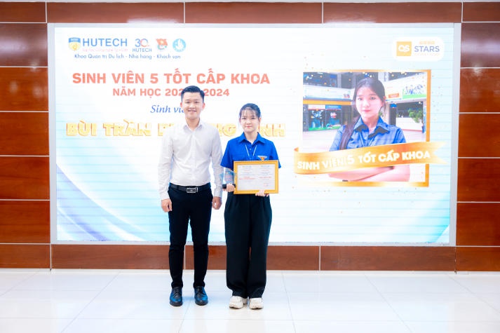 Tổng kết năm học 2023-2024: Thành công và động lực mới cho Khoa Quản trị 13Win002 Truy cập link - Nhà hàng - Khách sạn 49