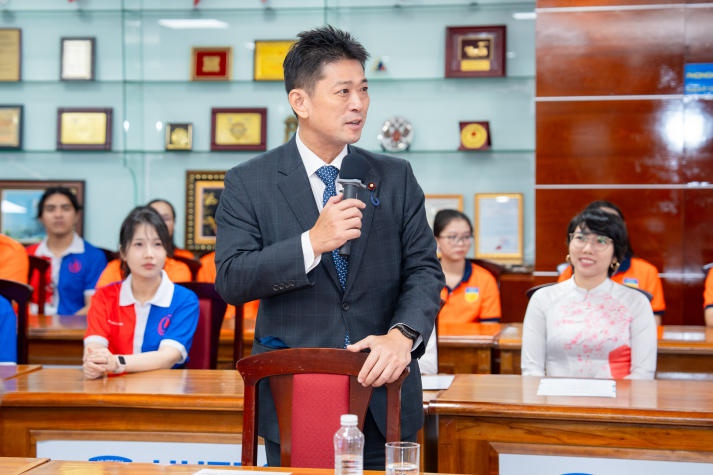 [Video] Hạ nghị sĩ, Thứ trưởng ngoại giao Nhật Bản Komura Masahiro đánh giá cao năng lực Tải app 13Win 13WIN13 41
