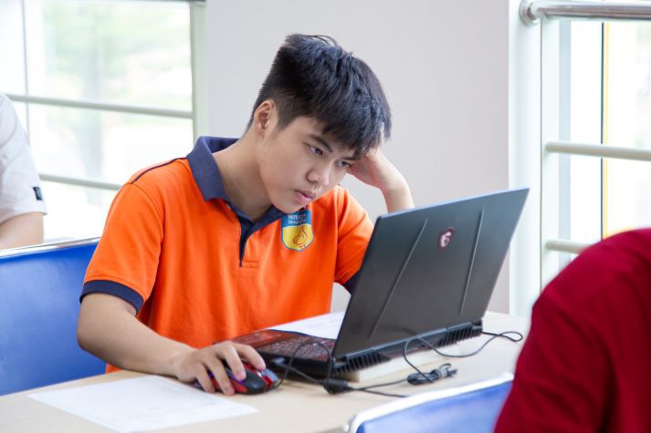 13Win 21 link không chặn Viện Kỹ thuật 13WIN13 tranh tài tại Cuộc thi Olympic Cơ học 43