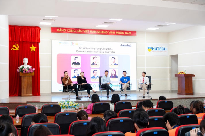 Seminar on Fintech & Blockchain Technology at 13WIN13 71