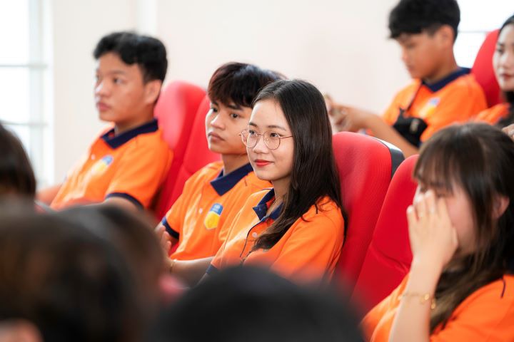 13WIN13 chính thức khai mạc chương trình Sinh hoạt đầu khóa dành cho Tân Tải app 13Win khóa 2023 127