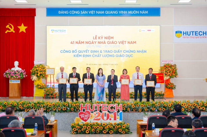 KHOA XÂY DỰNG NHẬN KHEN THƯỞNG NHÂN KỶ NIỆM 20/11/2023 18