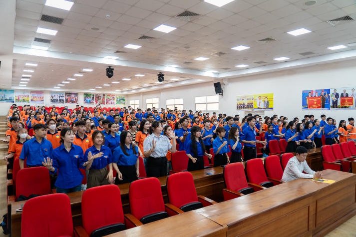 Chiến sĩ Mùa hè xanh 13WIN13 2024 tập huấn nhiều kiến thức quan trọng trước giờ xuất quân 101