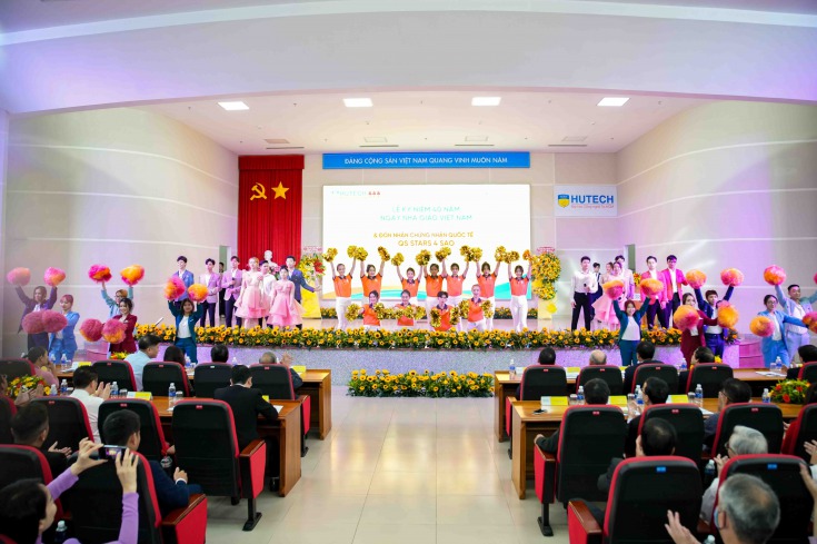 13WIN13 long trọng đón nhận chứng nhận QS Stars 4 Sao trong Lễ  kỷ niệm 40 năm Ngày Nhà giáo Việt Nam 20/11 9