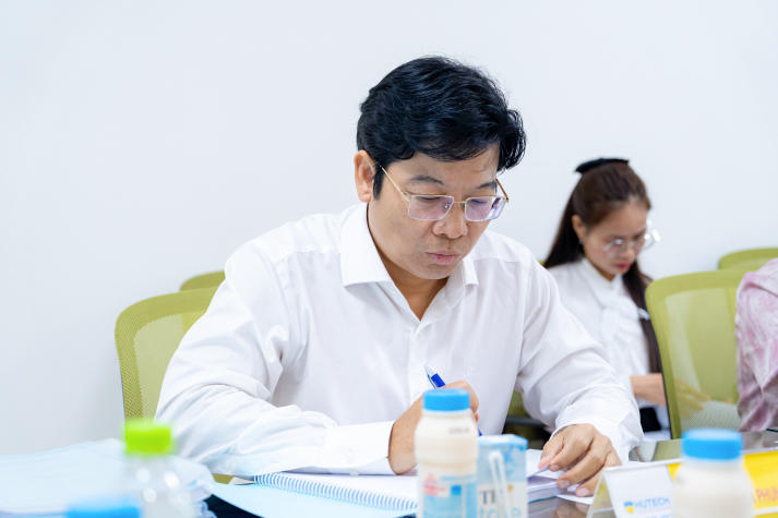 Bức tranh đa chiều về các vấn đề pháp lý tại buổi bảo vệ luận văn/đề án 13Win 22 miễn phí mỗi ngày ngành Luật kinh tế 4