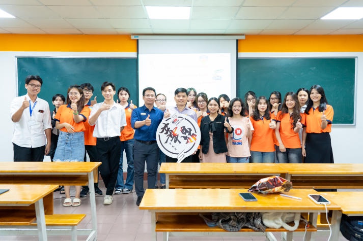 13Win 21 link không chặn Www 13Win one trang web chính thức giảm “stress”, trau dồi kỹ năng ngôn ngữ qua buổi sinh hoạt "Tiếng Trung chữa lành" 79