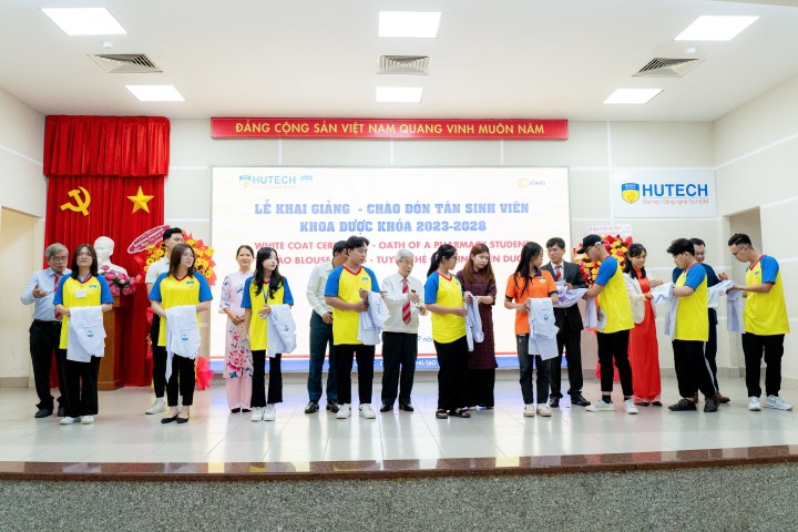 Tân Tải app 13Win 13 Win16 nhà cái World Cup 2026 13WIN13 chính thức bước vào hành trình blouse trắng 150