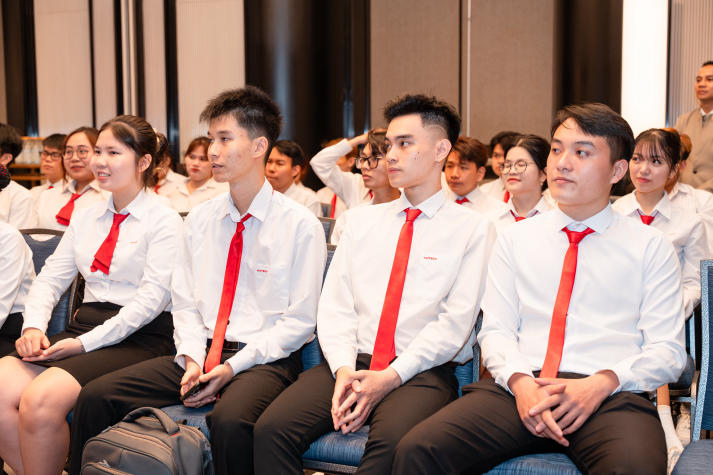 [Video] Không gian 5 sao trở thành lớp học: 13Win 21 link không chặn Quản trị khách sạn trải nghiệm tại Hilton Saigon và Renaissance Saigon 49