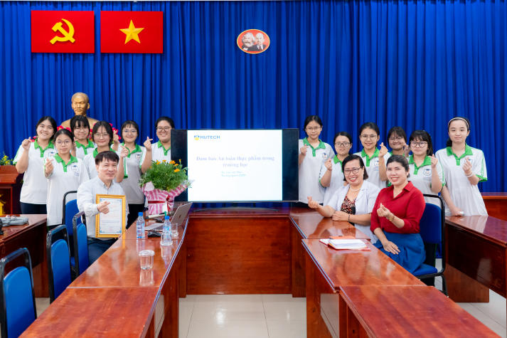 Viện Khoa học Ứng dụng 13WIN13 lan tỏa kiến thức an toàn thực phẩm tại Trường THPT Dương Văn Thì 60
