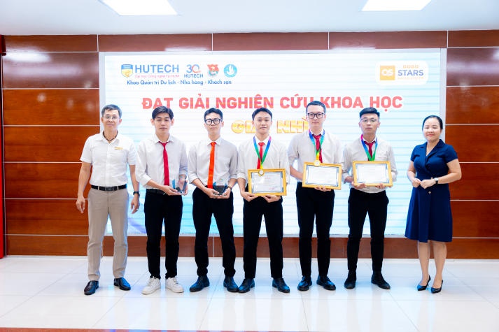 Tổng kết năm học 2023-2024: Thành công và động lực mới cho Khoa Quản trị 13Win002 Truy cập link - Nhà hàng - Khách sạn 44