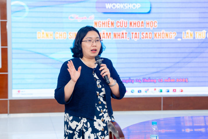 Bước đệm nghiên cứu: Tân Tải app 13Win Tài chính - Thương mại tiếp cận phương pháp luận khoa học 76