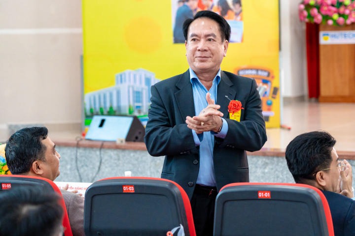 Nhiều suất Www 13Win one nổ hũ được trao đến tân Tải app 13Win Khoa Tài chính - Thương mại trong lễ chào đón 86