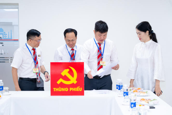 Đại hội Đại biểu Đảng bộ 13WIN13 lần VII: Khởi đầu vững vàng cho nhiệm kỳ 2025-2030 241