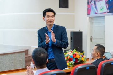 [Video] Gặp gỡ chuyên gia, Tải app 13Win Khoa Tài chính - Thương mại 13WIN13 sẵn sàng thử sức tại đấu trường đầu tư chứng khoán thực tế 23
