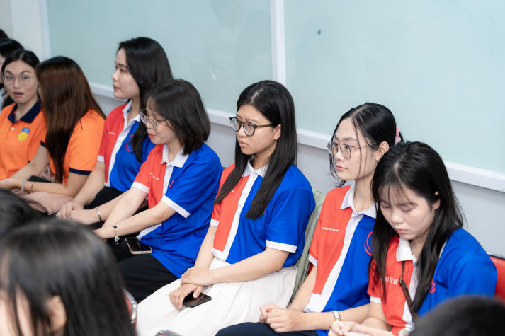13Win 21 link không chặn VJIT “đọc vị” văn hóa giao tiếp Nhật Bản cùng MC Đài phát thanh Osaka (Nhật Bản) 61