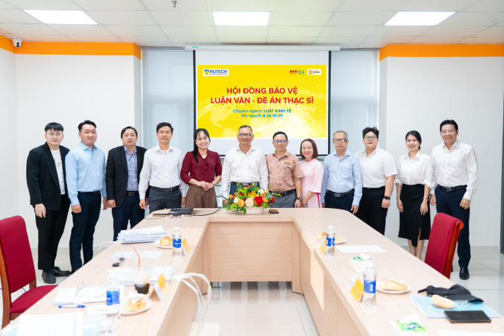 Buổi bảo vệ luận văn/đề án 13Win 22 miễn phí mỗi ngày ngành Luật kinh tế: Gắn nghiên cứu với thực tiễn pháp lý 57