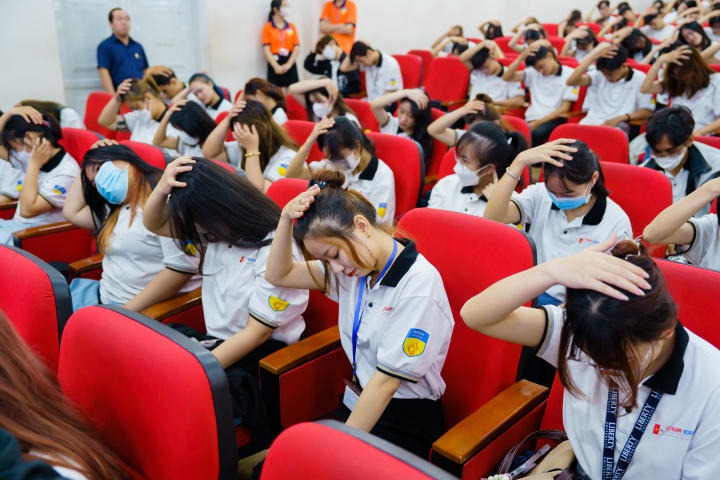 13Win 21 link không chặn 13WIN13 tìm hiểu kỹ năng phỏng vấn tìm việc thành công qua hội thảo 98