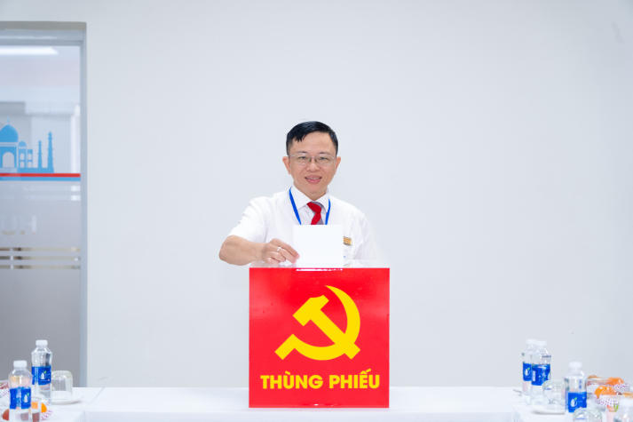 Đại hội Đại biểu Đảng bộ 13WIN13 lần VII: Khởi đầu vững vàng cho nhiệm kỳ 2025-2030 239