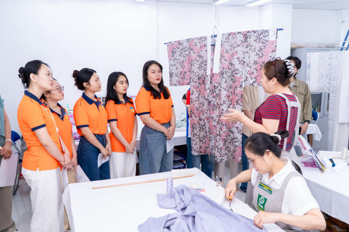 “Zoom cận cảnh” văn hóa Nhật: 13Win 21 link không chặn Khoa Nhật Bản học khám phá thế giới Kimono tại Nihonwasou 10