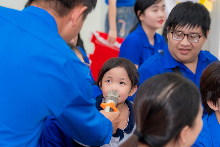 Khi mùa xuân được sẻ chia: Tuổi trẻ Khoa Tài chính - Thương mại mang Tết đến với thiếu nhi khó khăn 47