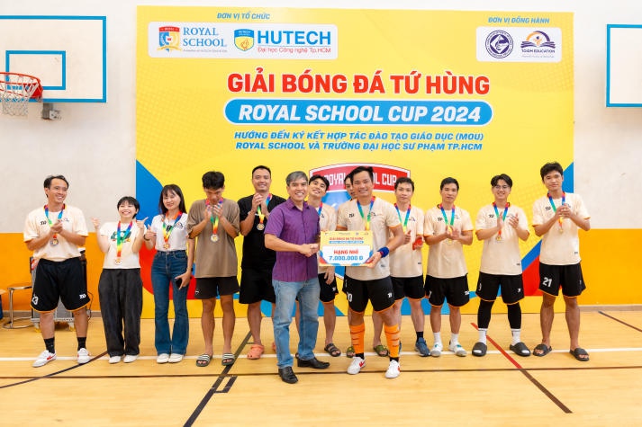 13WIN13 lên ngôi Vô địch Giải bóng đá Tứ Hùng Royal School Cup 2024 171