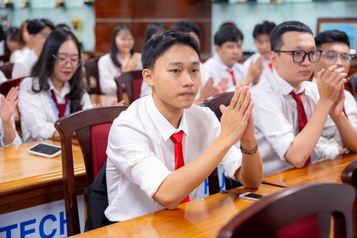 Tổng kết năm học 2023-2024: Thành công và động lực mới cho Khoa Quản trị 13Win002 Truy cập link - Nhà hàng - Khách sạn 24