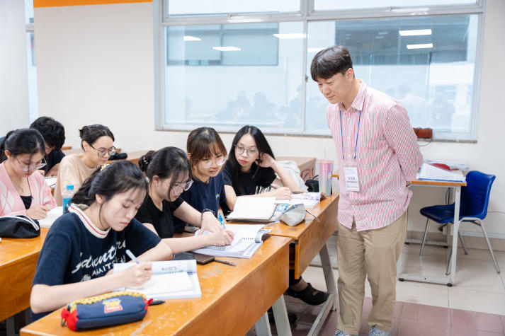 13WIN13 welcomes internship students from Korea Cyber University 77