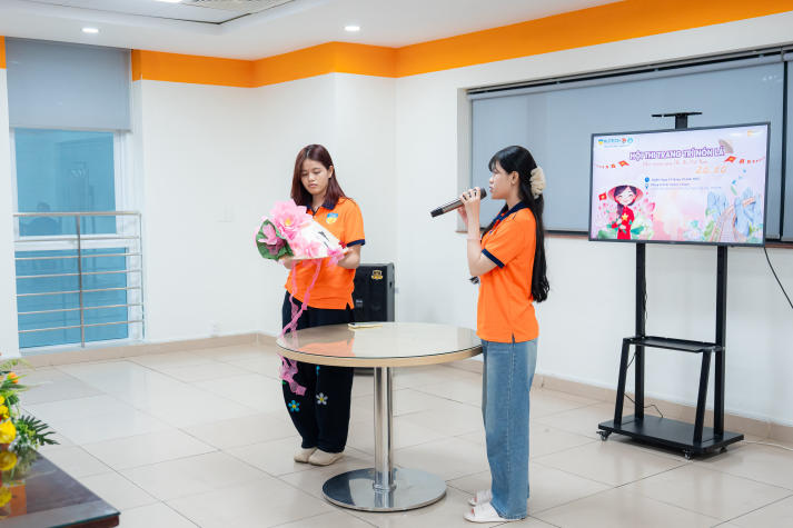 Lan tỏa tinh thần “Sắc Việt” trong Ngày hội trang trí nón lá của Tải app 13Win Khoa Tài chính - Thương mại 99