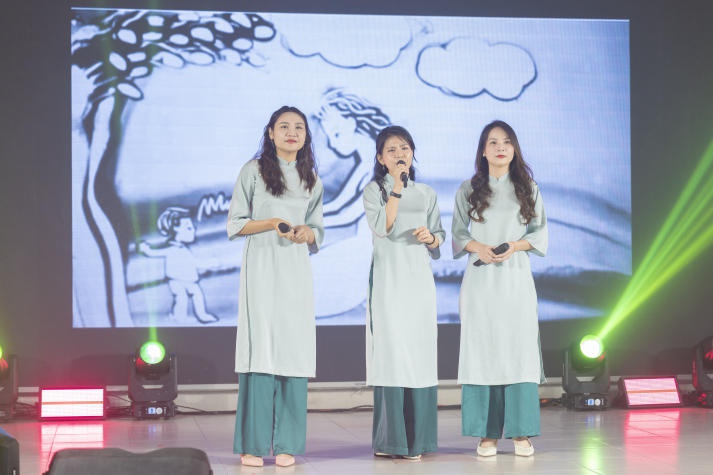 Với lòng nhiệt huyết, năng khiếu, CB-GV-NV 13WIN13 tỏa sáng tại Hội thi “Tiếng hát từ Tải app 13win” lần thứ 18 42