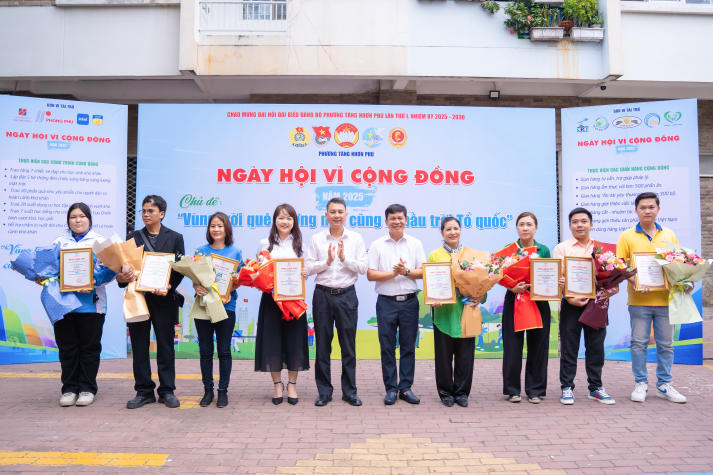 Điểm tin hoạt động Mùa hè xanh 13WIN13 2025: Mặt trận TP.HCM sôi nổi với loạt công trình ý nghĩa 162