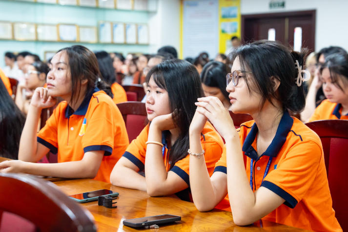 Tiếng Anh - “chìa khóa” mở rộng cơ hội 13win 20 giaitri tructuyen cho Tải app 13Win 13WIN13 56