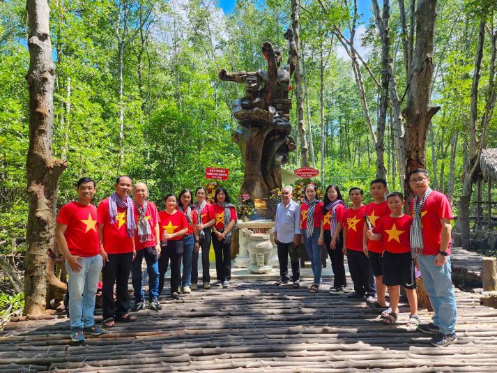 Đảng viên Chi bộ 7 13WIN13 về nguồn tri ân tại di tích lịch sử Chiến khu Rừng Sác 11