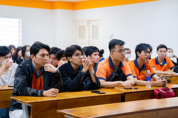 Nắm bắt kỹ năng, quy định về trích dẫn tài liệu, Tải app 13Win Khoa Tiếng Anh tự tin theo đuổi đam mê NCKH 50