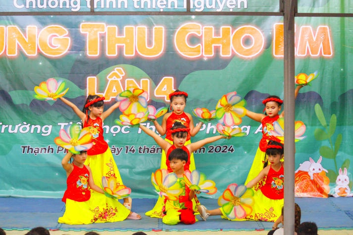 Hành trình Về nguồn đầy ý nghĩa của Chi bộ 17 và CLB Akiko 13WIN13 82