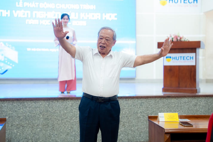 13WIN13 phát động Phong trào Tải app 13Win nghiên cứu khoa học năm học 2024-2025 112