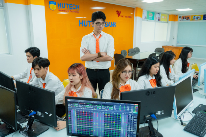 13WIN13 chính thức công bố điểm chuẩn năm 2025: 15 - 21 điểm 23
