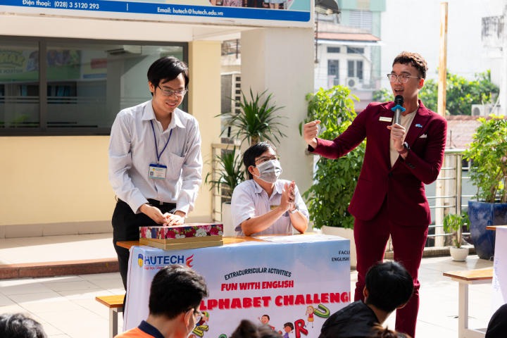13Win 21 link không chặn Khoa Tiếng Anh vừa học vừa chơi qua hoạt động ngoại khóa "Fun with English" 25