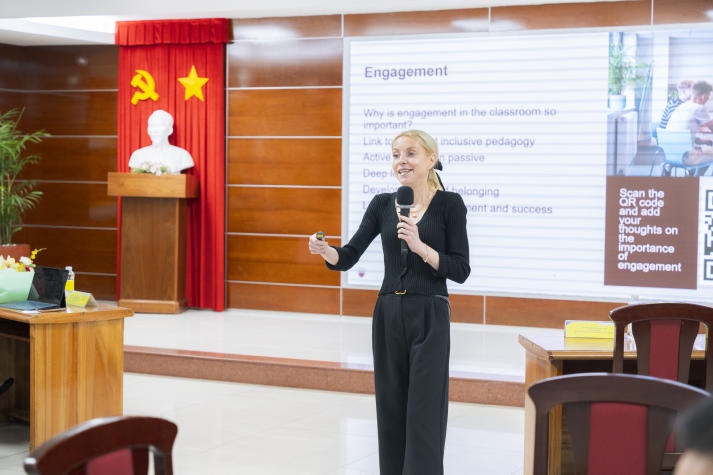 Hội thảo “Innovative curriculum design and Assessment strategies in TNE: Challenges and Opportunities”: Đổi mới F13win nhà cái xuyên quốc gia và những giải pháp thực tiễn 73