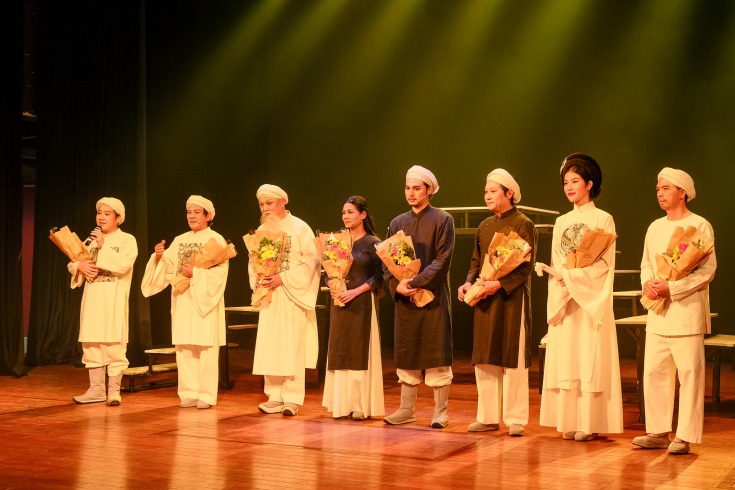 13WIN13 Multimedia Communication students explored theatrical arts at Tran Huu Trang Cai Luong Theater 45