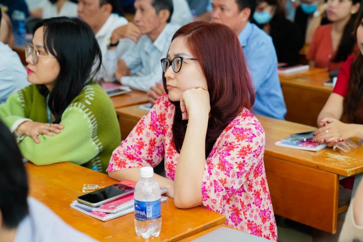 Giảng viên Khoa Tiếng Anh tham gia tập huấn nâng cao chất lượng 13Win nhà cái Truy cập link 43
