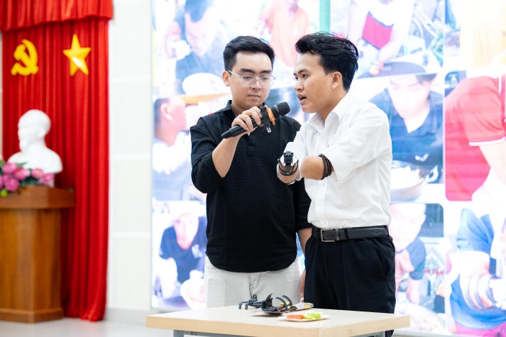 “Cụt yêu đời” Nguyễn Ngọc Nhứt trở thành tân Quán quân 13WIN13 Startup Wings 2024 99