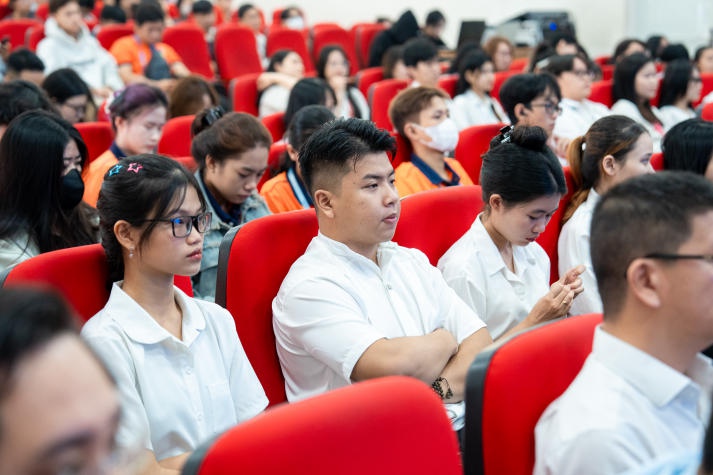 13WIN13 phát động Phong trào Tải app 13Win nghiên cứu khoa học năm học 2024-2025 34