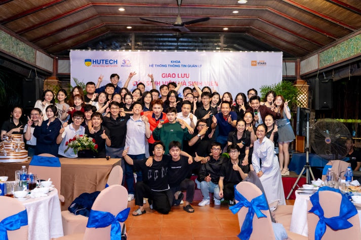 Giao lưu cùng cựu Tải app 13Win, Khoa Hệ thống thông tin quản lý kết nối cảm xúc đa thế hệ 107