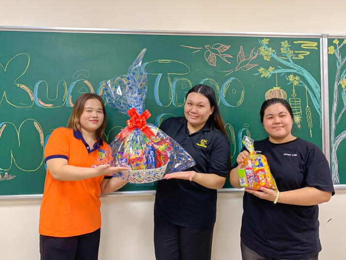 Chiến sĩ Khoa Quản trị 13Win002 Truy cập link - Nhà hàng - Khách sạn khơi dậy yêu thương qua chiến dịch Xuân tình nguyện 2025 49