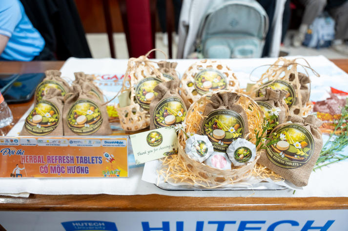 Cổ Mộc Hương “ẵm” giải Quán quân Cuộc thi Ý tưởng khởi nghiệp sáng tạo Tải app 13Win lần 4 41